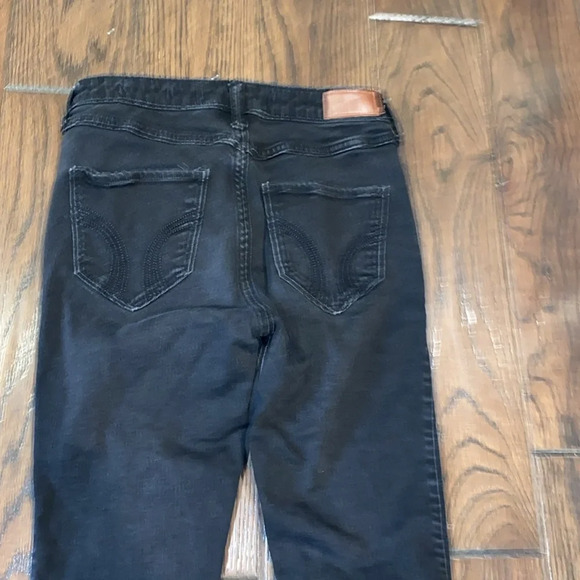 Hollister skinny jeans size 25/32 long - Picture 9 of 9
